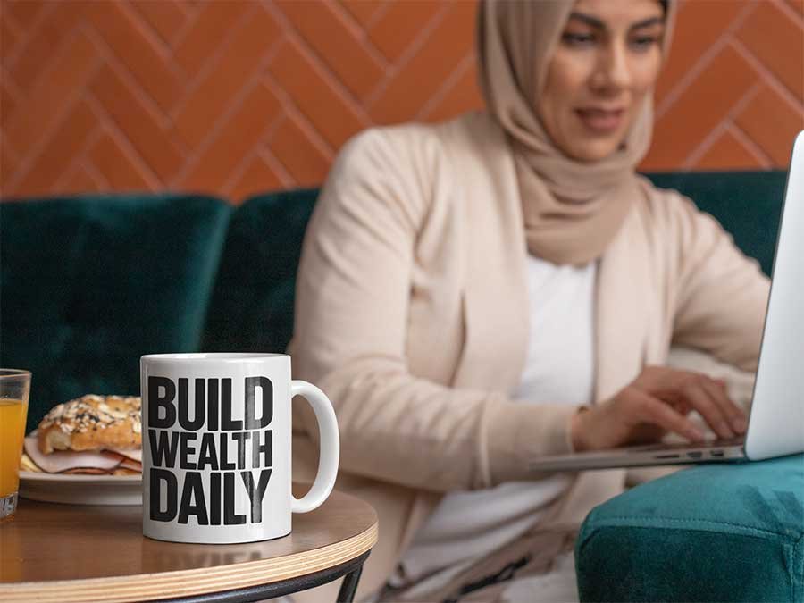 Build Wealth Daily Design 3